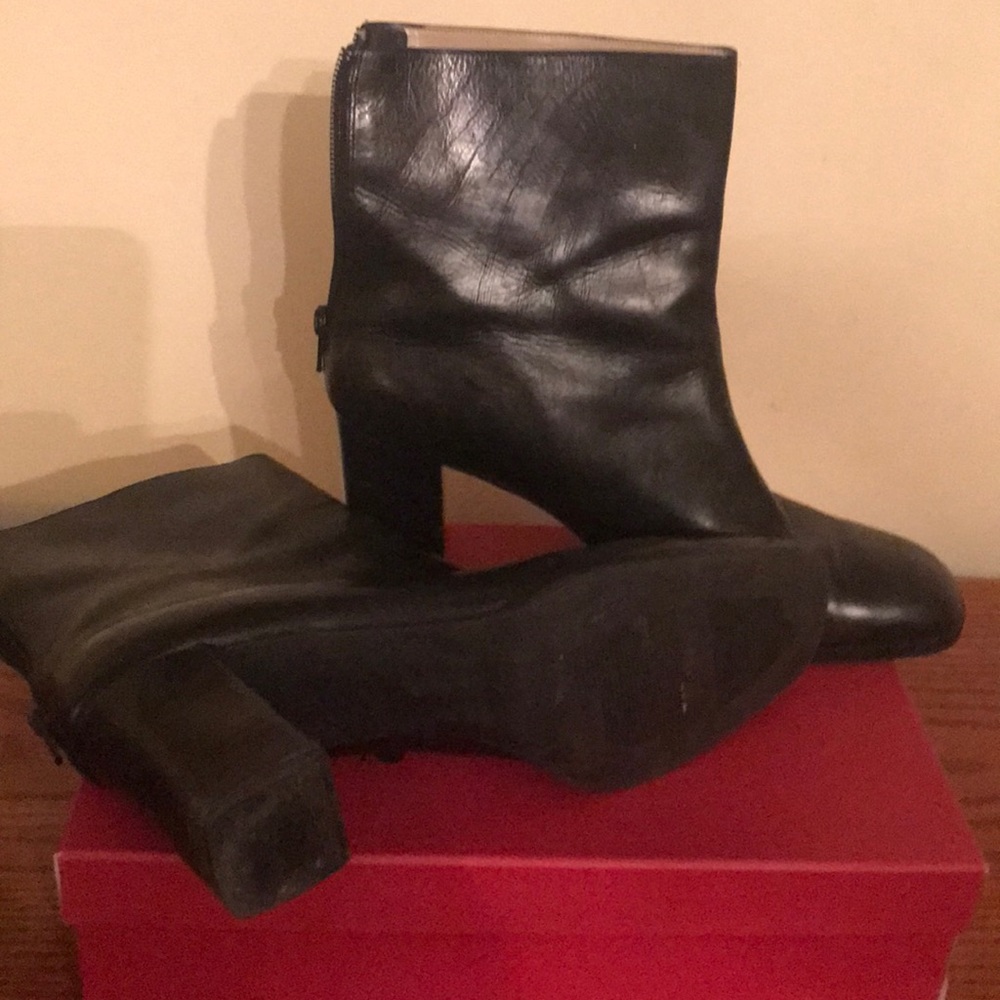 Boots - Picture 3 of 3